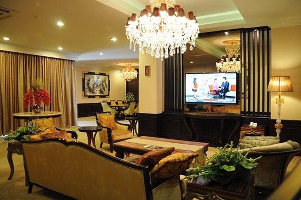 Lorin New Kuta Hotel Pecatu Buitenkant foto