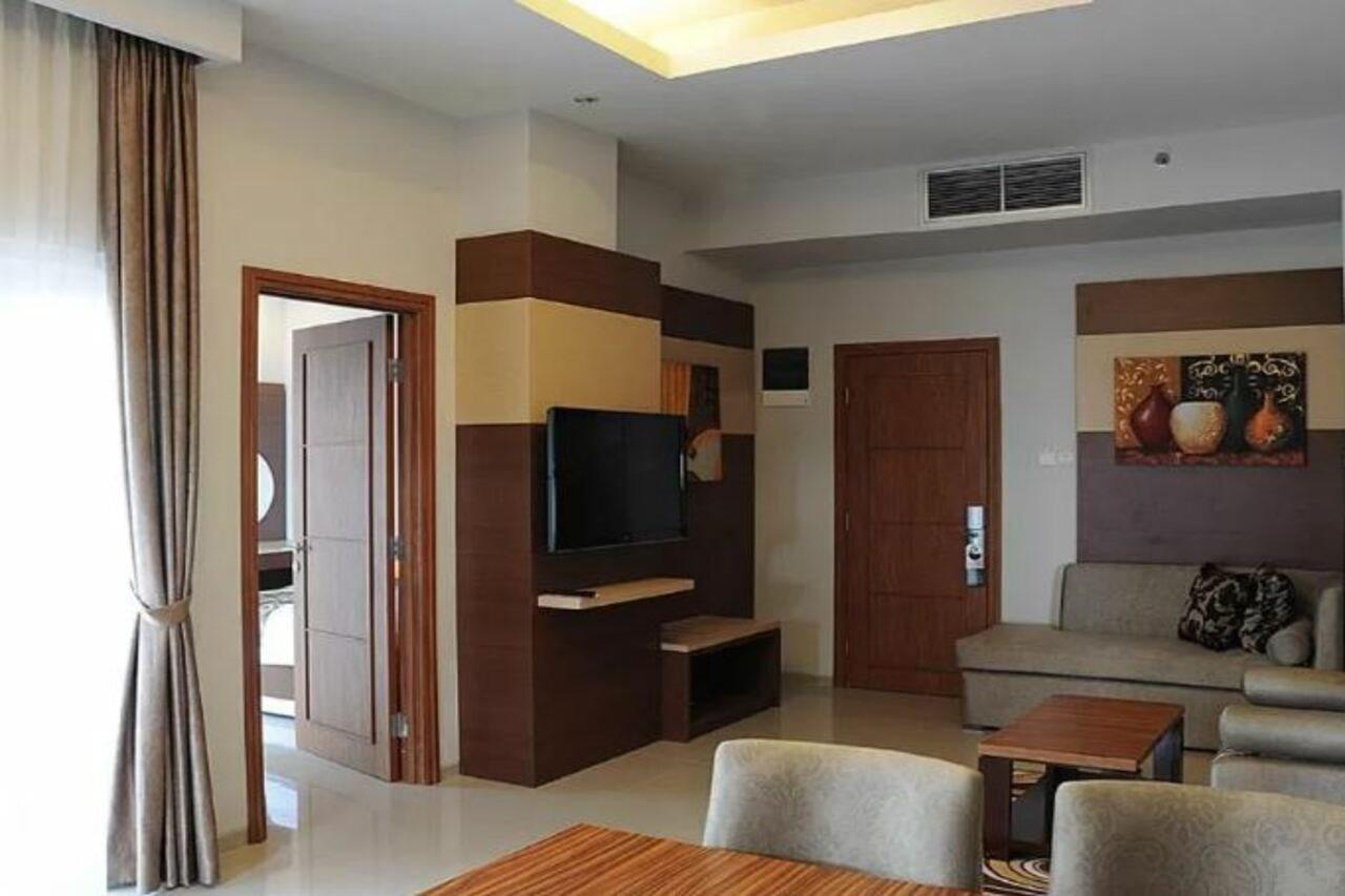 Lorin New Kuta Hotel Pecatu Buitenkant foto