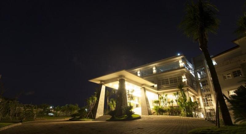 Lorin New Kuta Hotel Pecatu Buitenkant foto