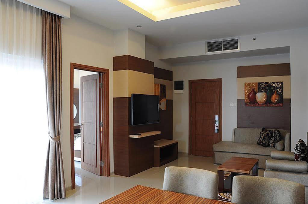 Lorin New Kuta Hotel Pecatu Buitenkant foto