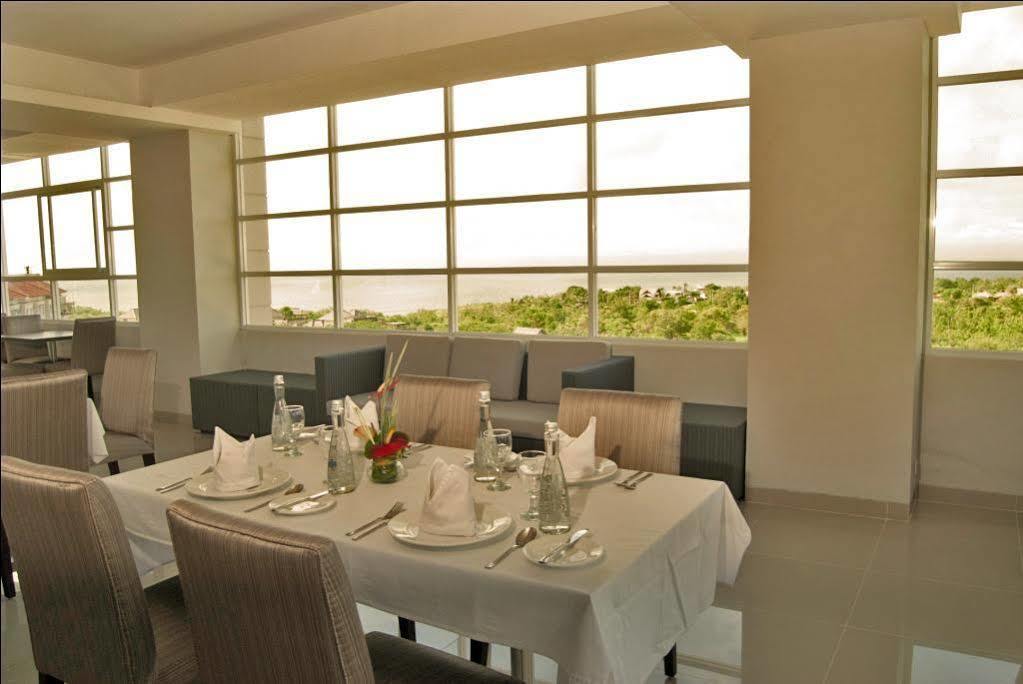 Lorin New Kuta Hotel Pecatu Buitenkant foto